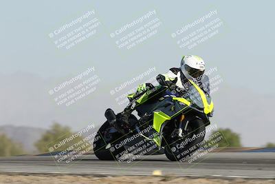 media/Dec-01-2025-Moto Forza (Mon) [[2daa91e15f]]/2-Intermediate Group/Session 2 Turn 9 Entry/